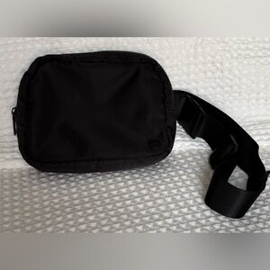 Gaiam waist bag